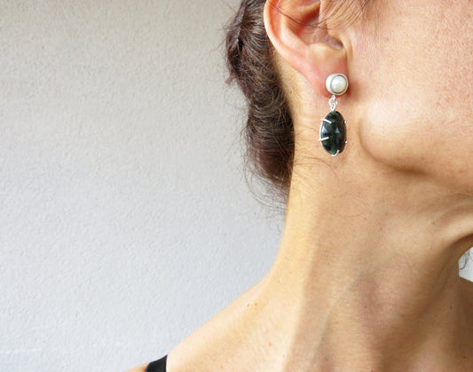Emerald and Pearl Silver Earrings - KimyaJoyas