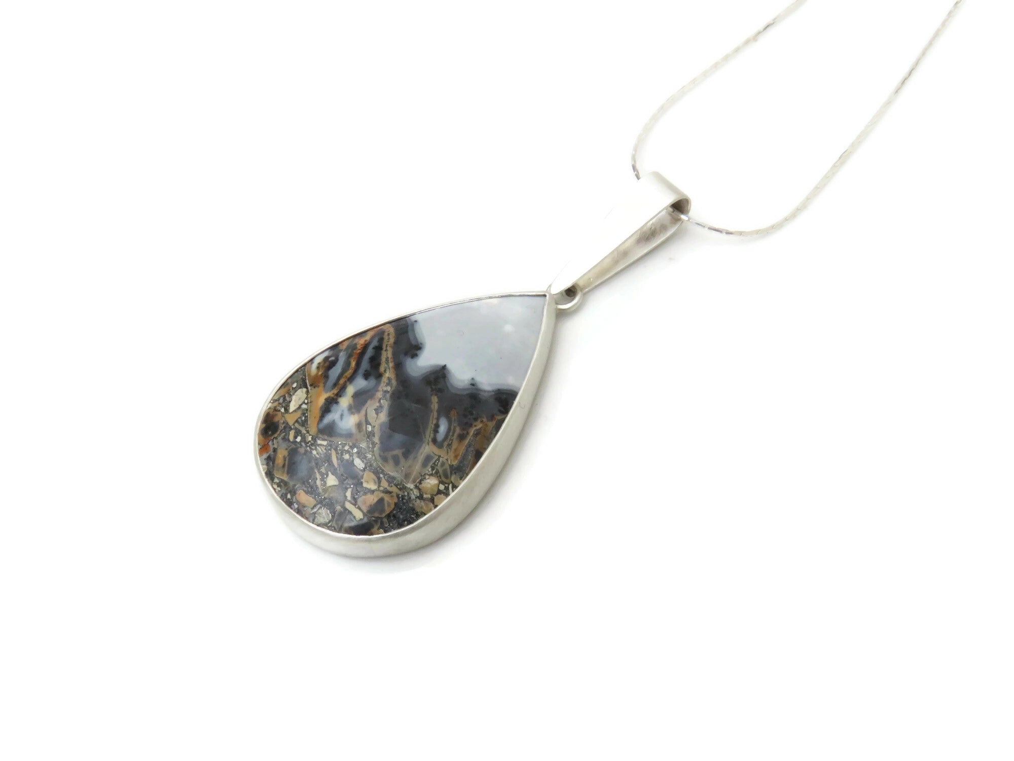 Maligano Jasper Pendant in Matte Silver | KimyaJoyas

