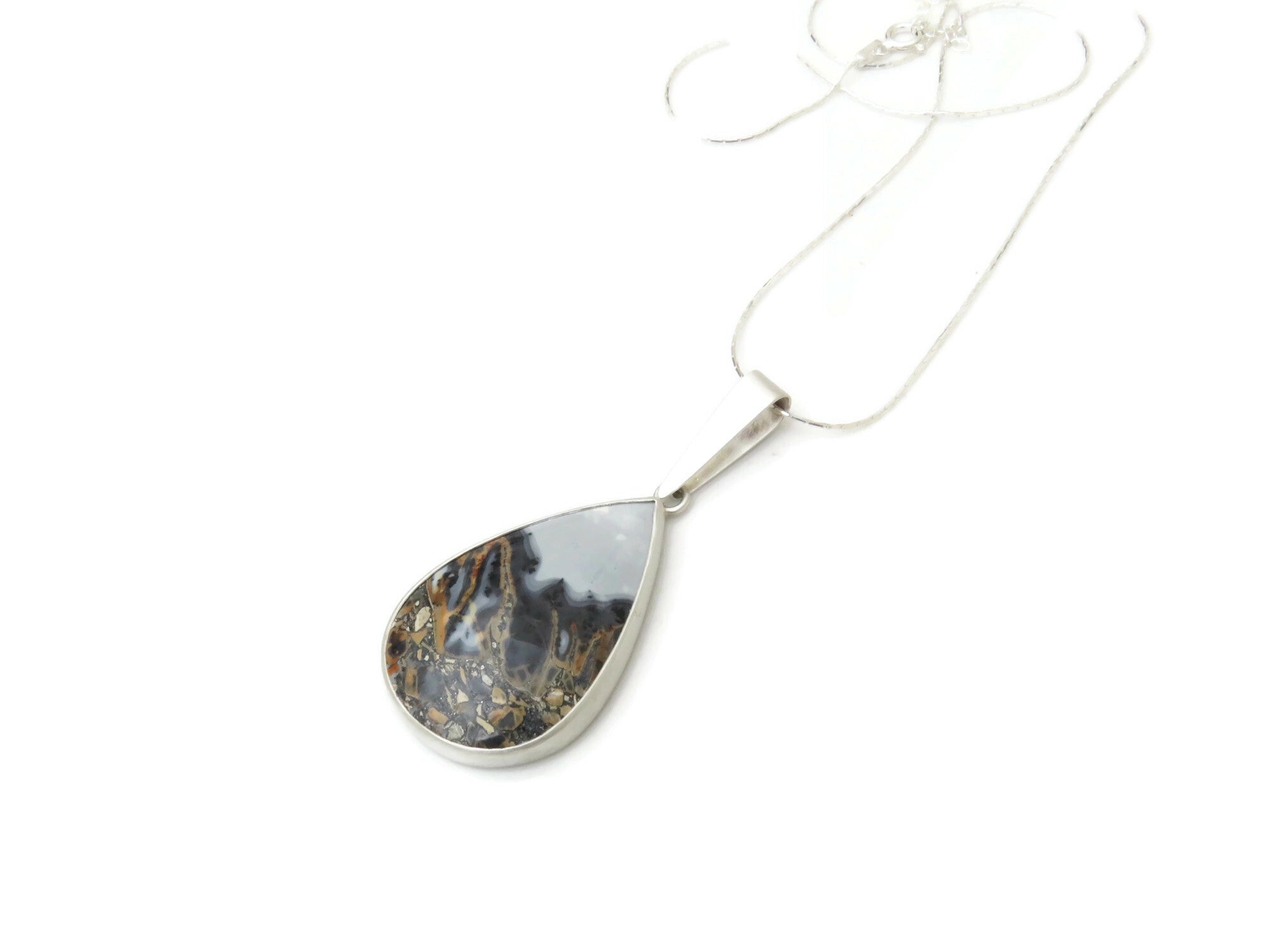 Maligano Jasper Pendant in Matte Silver | KimyaJoyas

