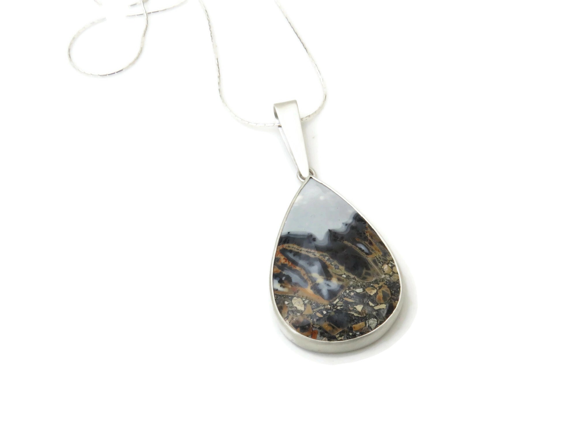 Maligano Jasper Pendant in Matte Silver | KimyaJoyas

