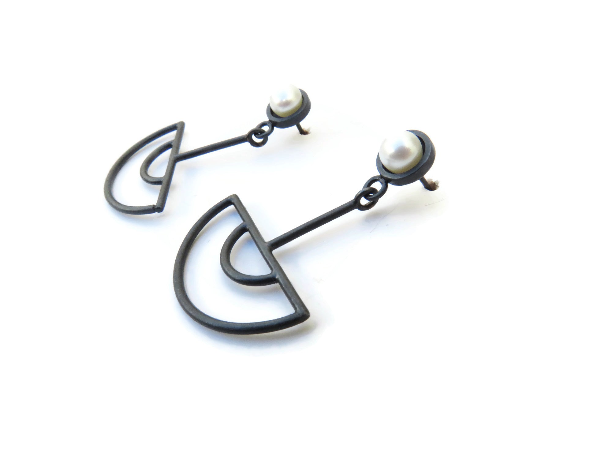 Pearl Drop Oxidized Silver Earrings | KimyaJoyas