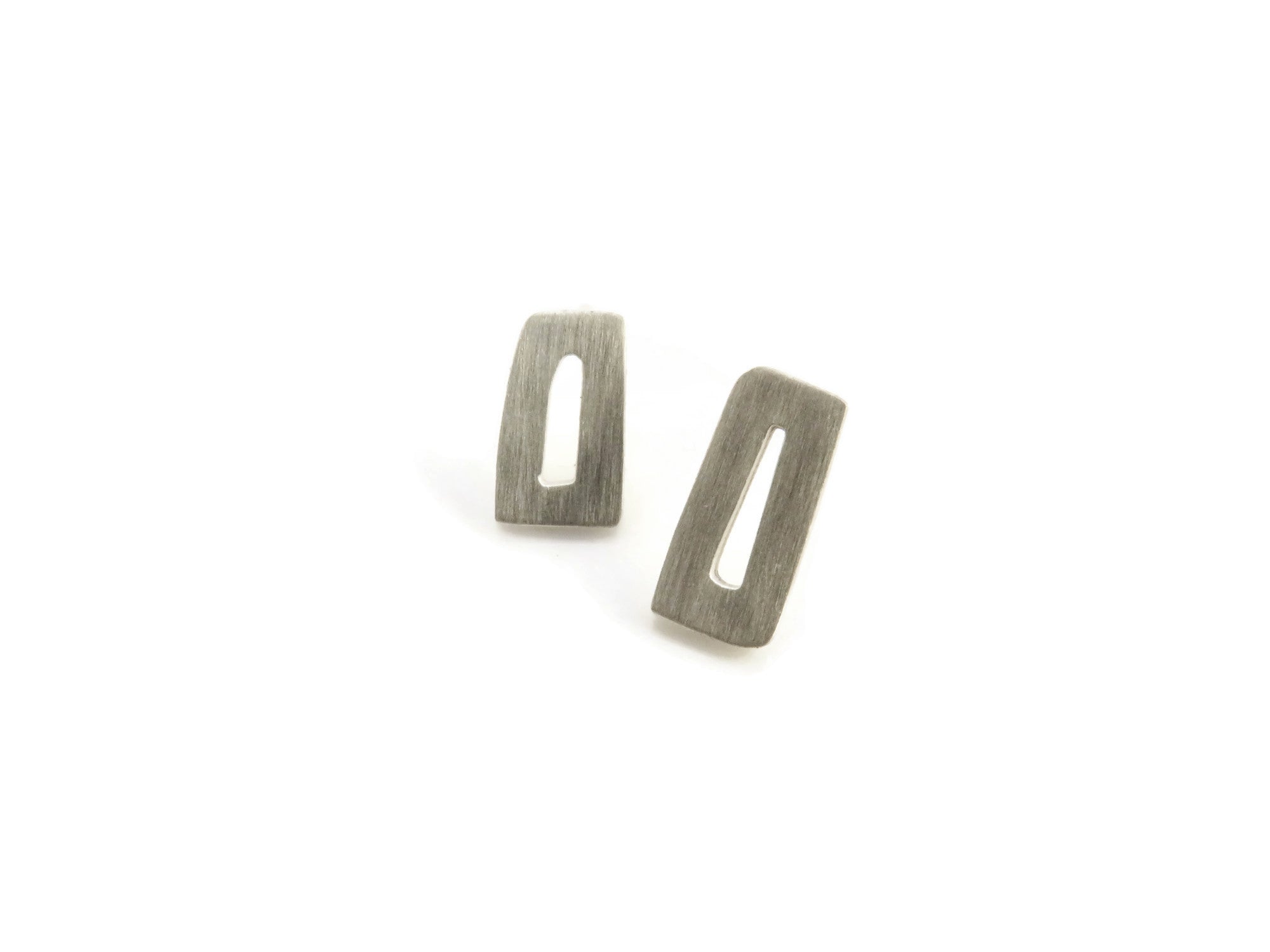 Uneven Square Silver Stud Earrings | KimyaJoyas