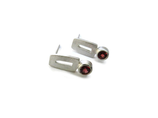 Garnet Stud Earrings in Matte Silver
