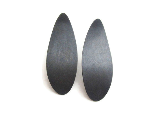 Black Silver Dangle Earrings - Modern Oxidized Jewelry | KimyaJoyas