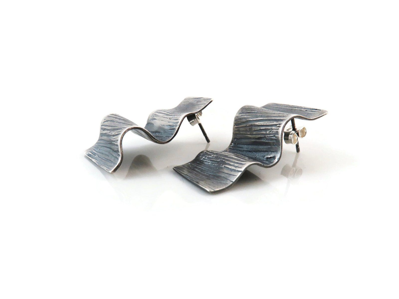 Folded Silver Stud Earrings - 101PLI KimyaJoyas