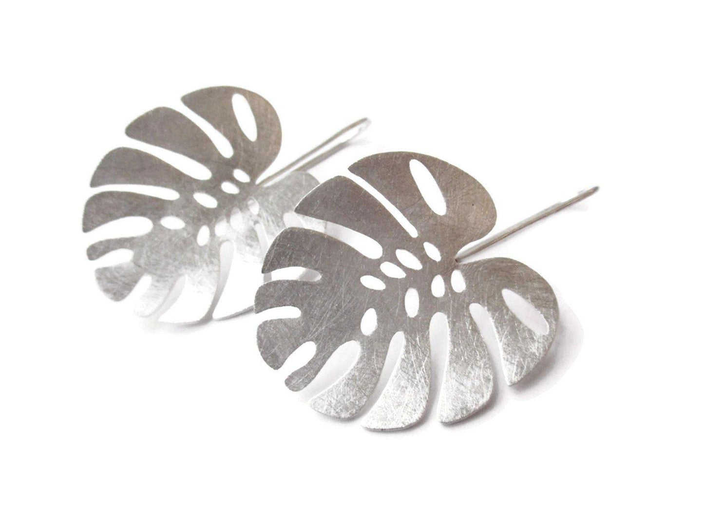 Philodendron Silver Dangle Earrings - Modern Jewelry | KimyaJoyas