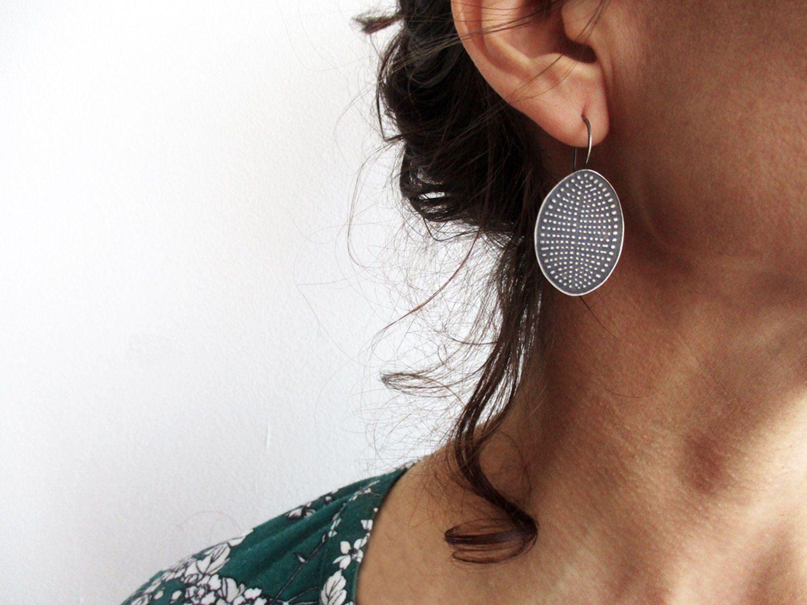 Relief Silver Dangle Earrings - Everyday Earrings | KimyaJoyas